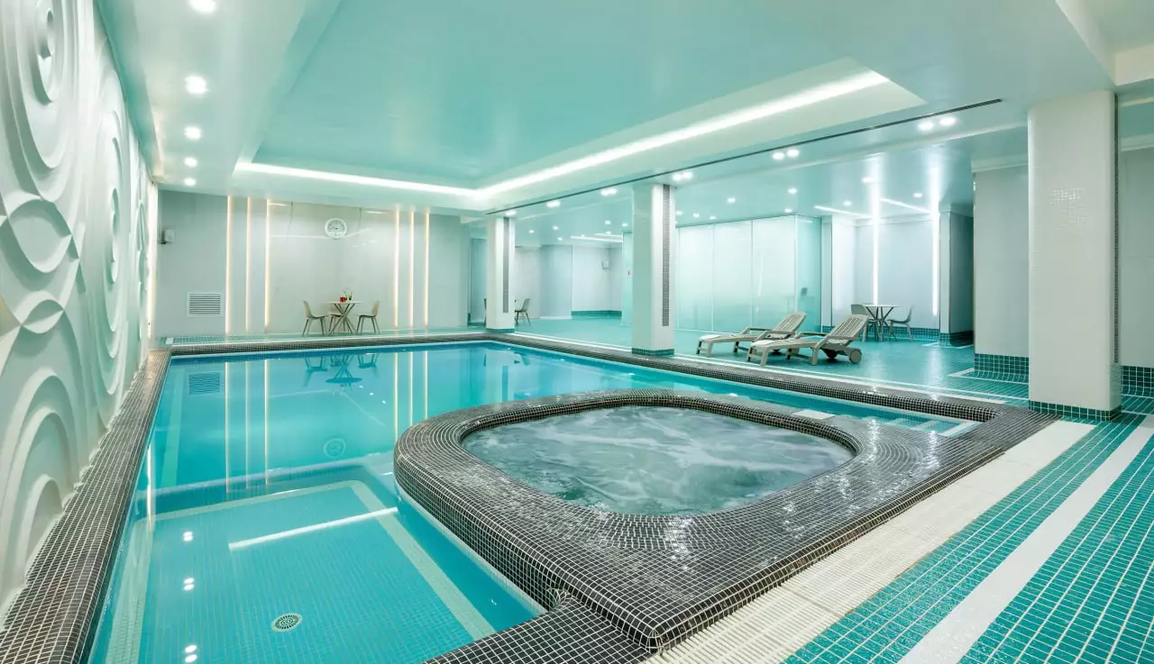 https://cdn.alibaba.ir/ostorage/hotel-accommodation-images/69907d1b46ae9d8e6fb49deb_استخر (1).webp